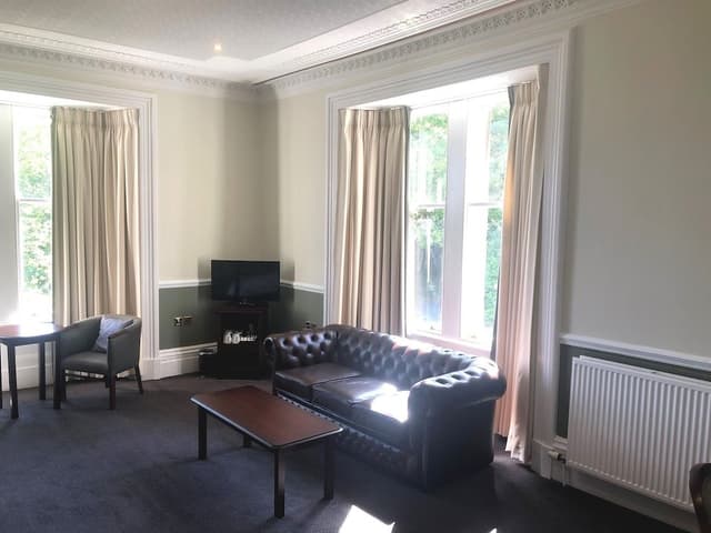 Family Suite (for 4)