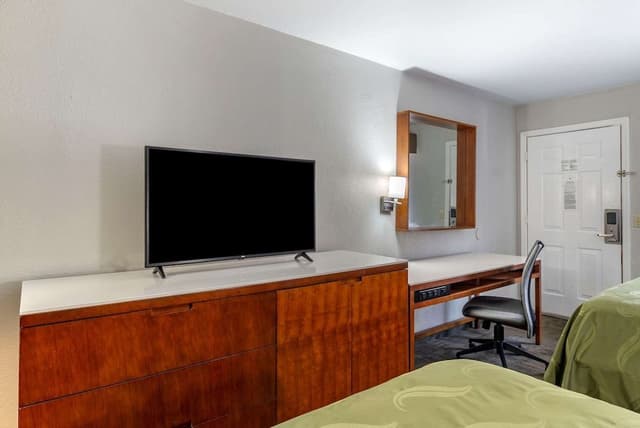 Standard Room, 2 Double Beds, Non Smoking
