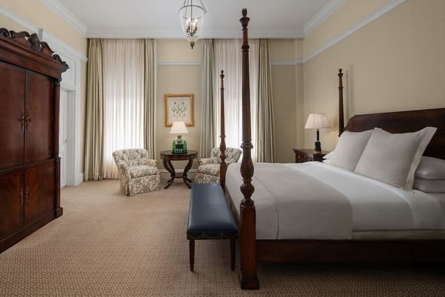 Grand Suite, 1 King Bed (Grand Capital)