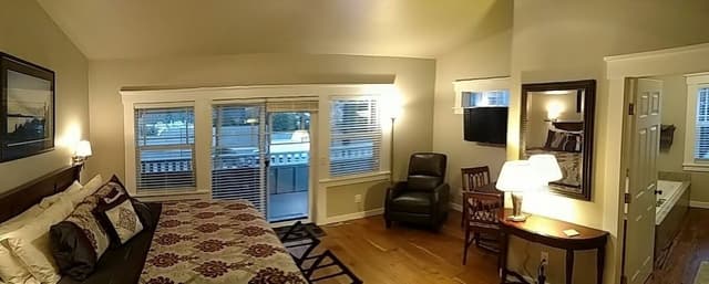 Harbor View Suite