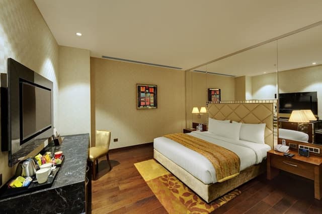 Comfort Queen Room