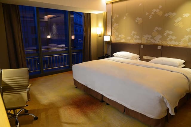 KING GUEST ROOM