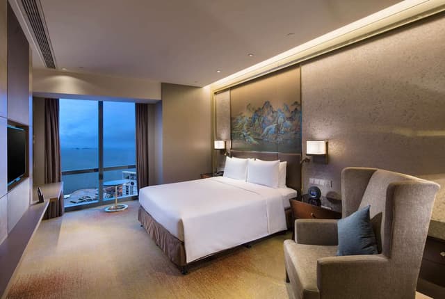 KING ONE BEDROOM SUITE