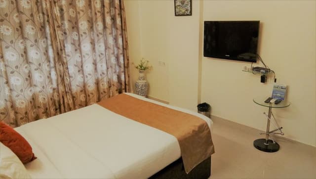 Two Bedroom Apartment with Airport Transfers