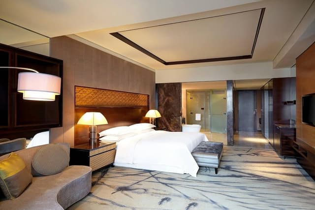Room, 1 King Bed, City View, Corner