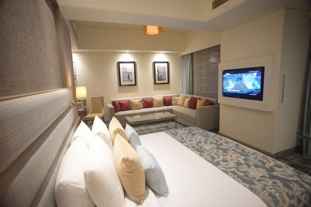Executive Suite, 1 Double Bed, Bathtub
