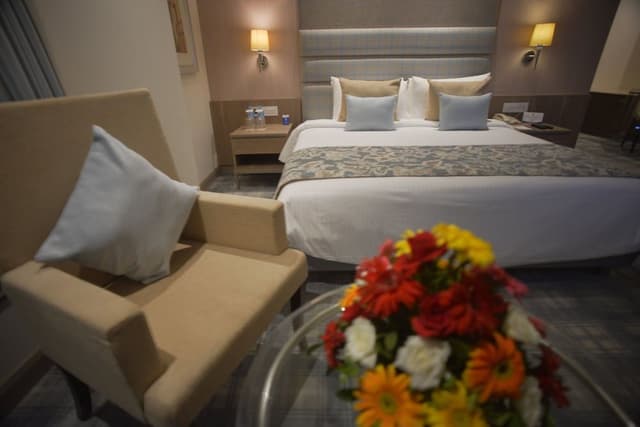 Executive Suite, 1 Double Bed, Bathtub