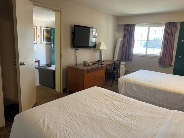 Junior Executive Suite