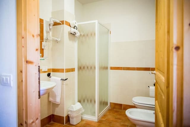 Double Room, 1 Queen Bed
