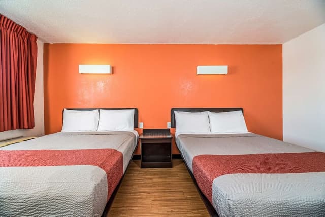 Standard Room, 2 Queen Beds, Non Smoking