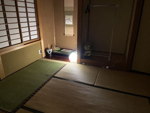 Japanese style room with shared bath and toilet