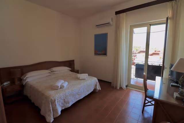 Standard Double Room, Balcony, Hill View