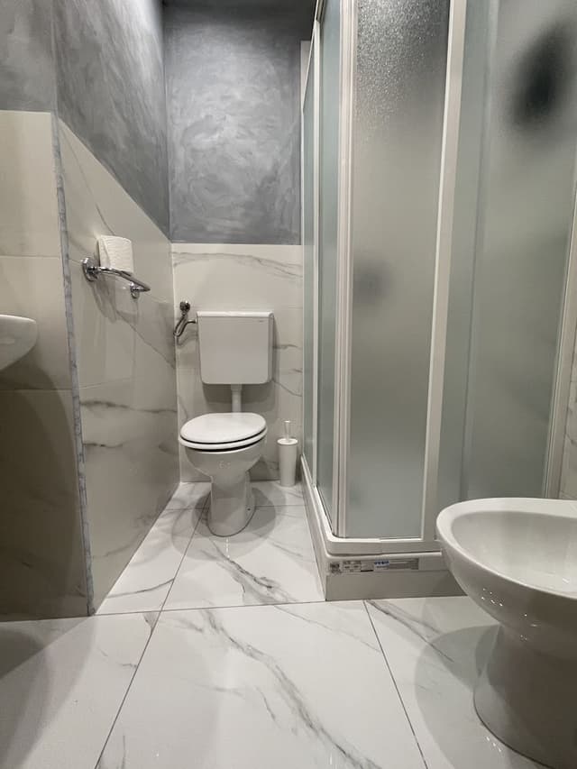 Basic Shared Dormitory, Women only, Shared Bathroom