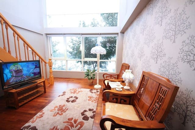 Comfort Loft, 1 Queen Bed