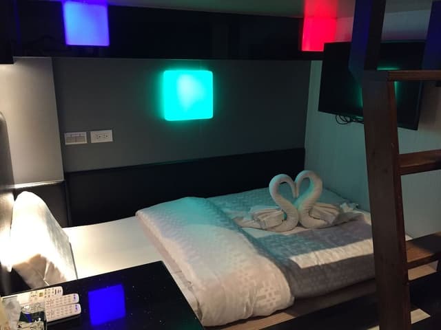 Twin Room, Shared Bathroom