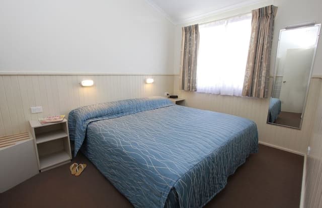 3 Bedroom Deluxe 6 Berth Cabin