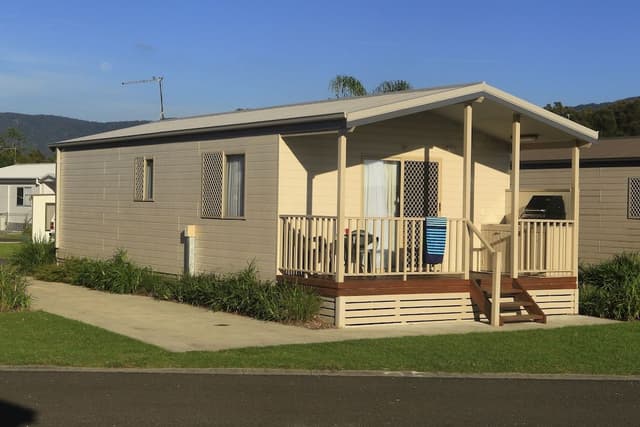 2 Bedroom Deluxe 6 Berth Cabin