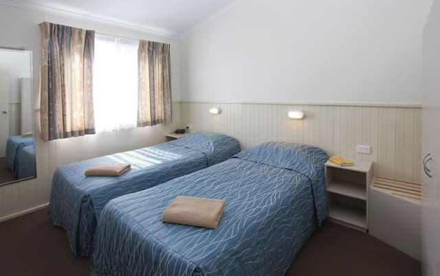 3 Bedroom Deluxe 6 Berth Cabin