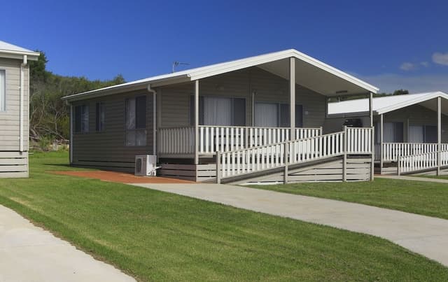 3 Bedroom Deluxe 6 Berth Cabin