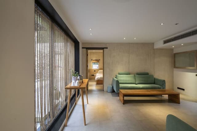 Family Room, 2 Bedrooms
