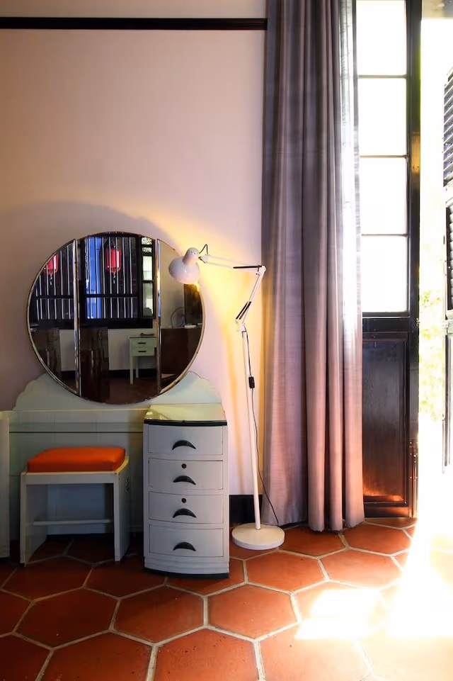 Tang Double Suite