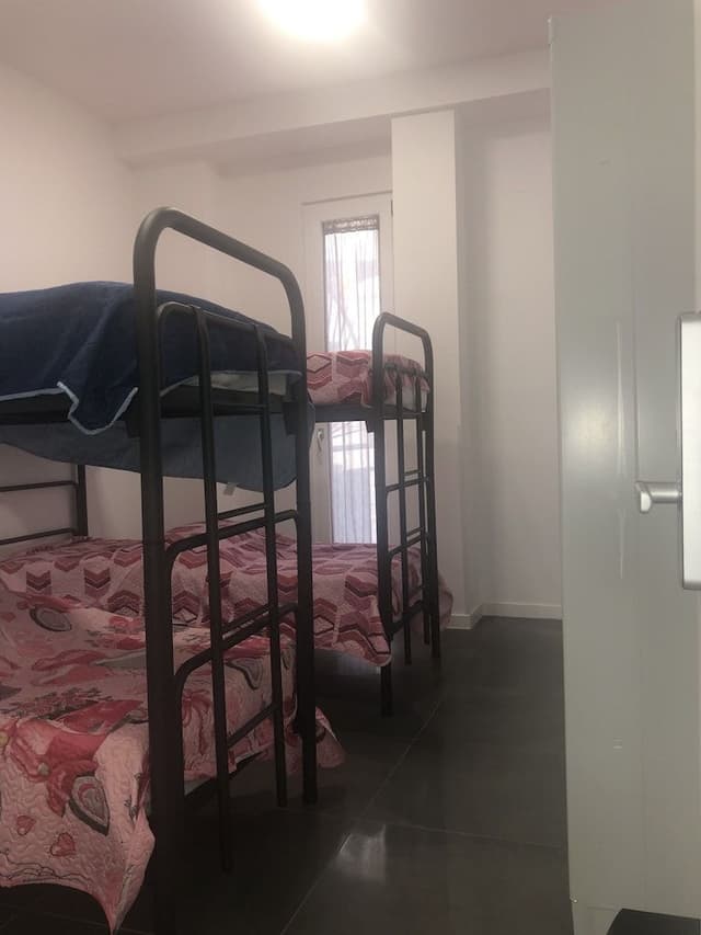 Comfort Shared Dormitory, Women only (4 people)