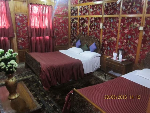 Maharaja Suite