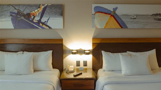 2 QUEEN BEDS-OCEAN VIEW