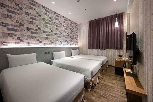 Deluxe Triple Room