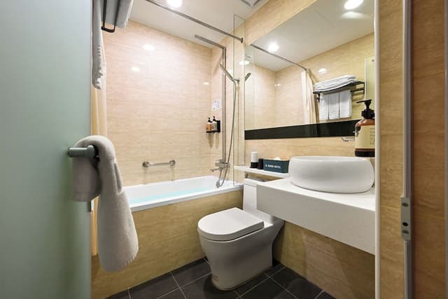 Elite Triple Room
