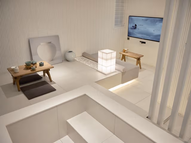 Main Double Timber Spa Room (Randomly selected)