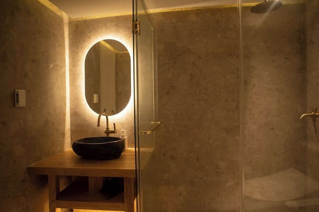 Main Double Timber Spa Room (Randomly selected)