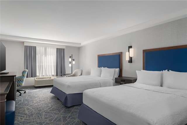 TWO QUEEN BEDS ROOM NON SMOKING