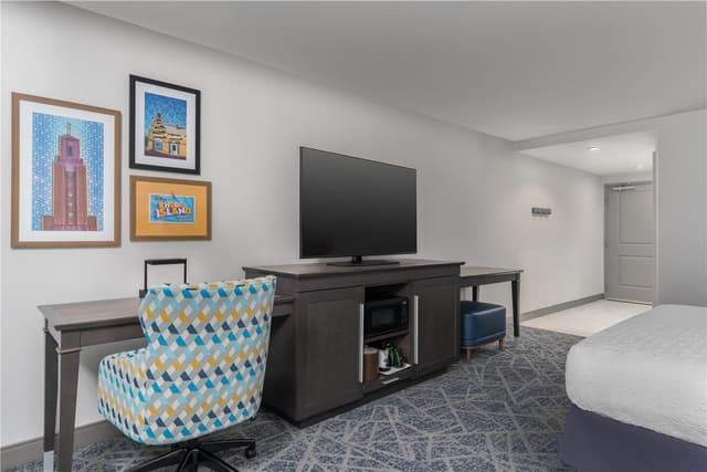 KING ROOM W/ SOFA BED NON SMOKING