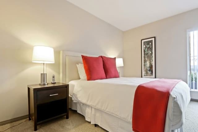 Luxury Apartment, 1 Queen Bed with Sofa bed
