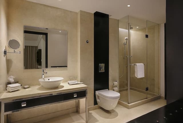 Junior Suite, 1 King Bed, Smoking