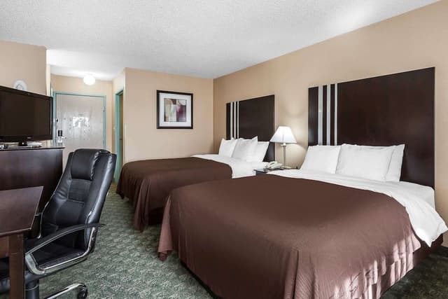 Standard Room, 2 Queen Beds, Non Smoking