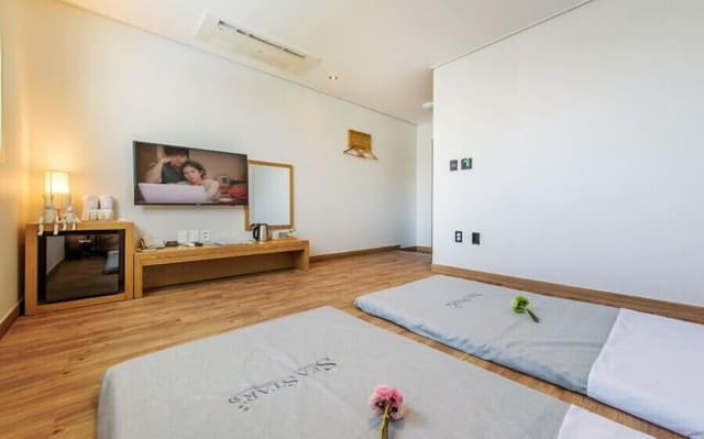 Deluxe Room (Ondol)