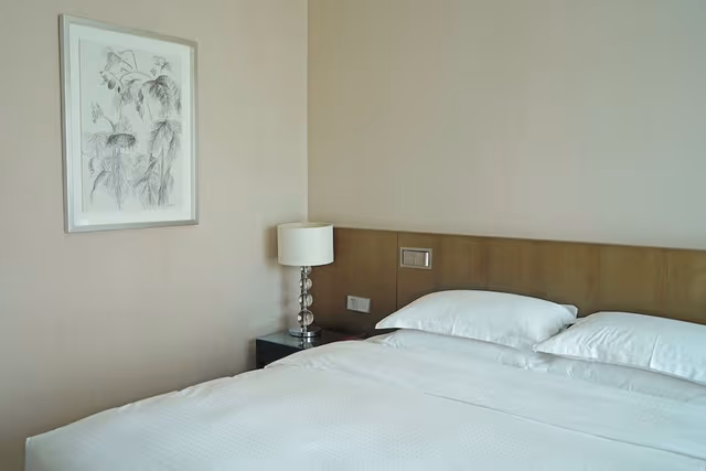 Cabana Deluxe King Room