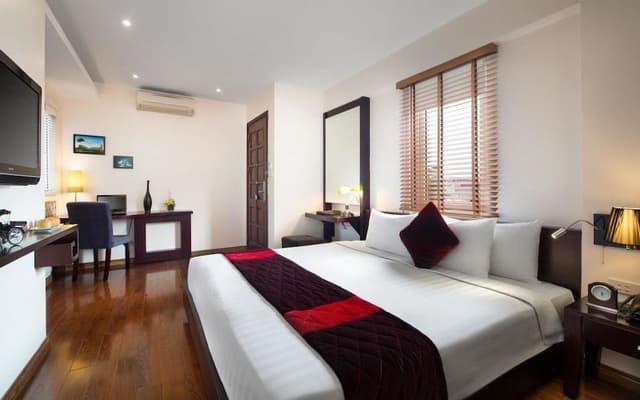 Deluxe Double or Twin Room