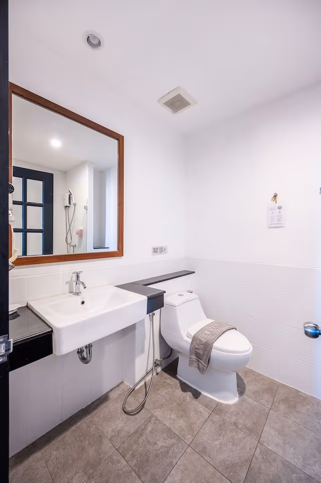 Superior Room, 2 Twin Beds, Refrigerator & Microwave, Garden View