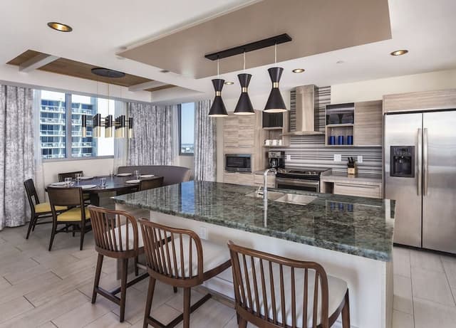 Presidential Condo, 2 Bedrooms, Kitchen