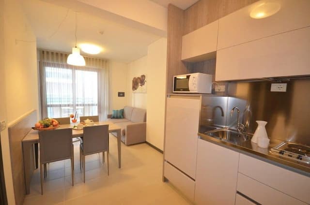 Apartment, Balcony