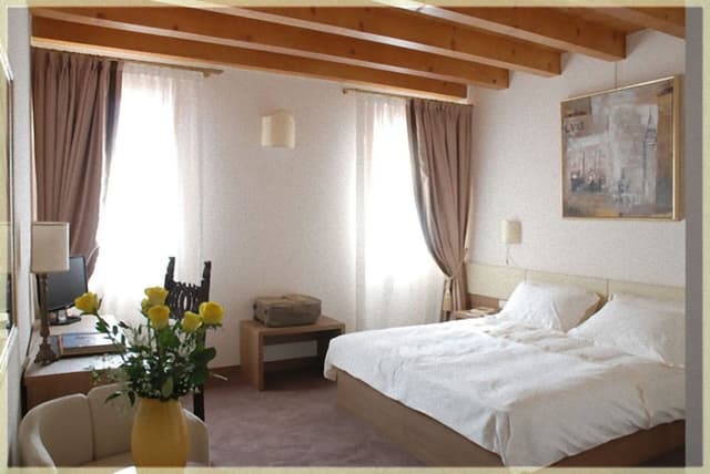 Comfort Suite, 1 Queen Bed
