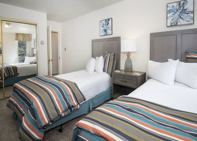 Condo, 2 Bedrooms