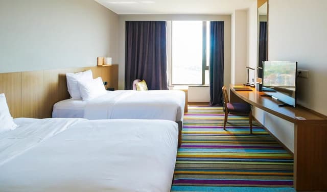 Standard Twin Room, 2 Twin Beds, City View