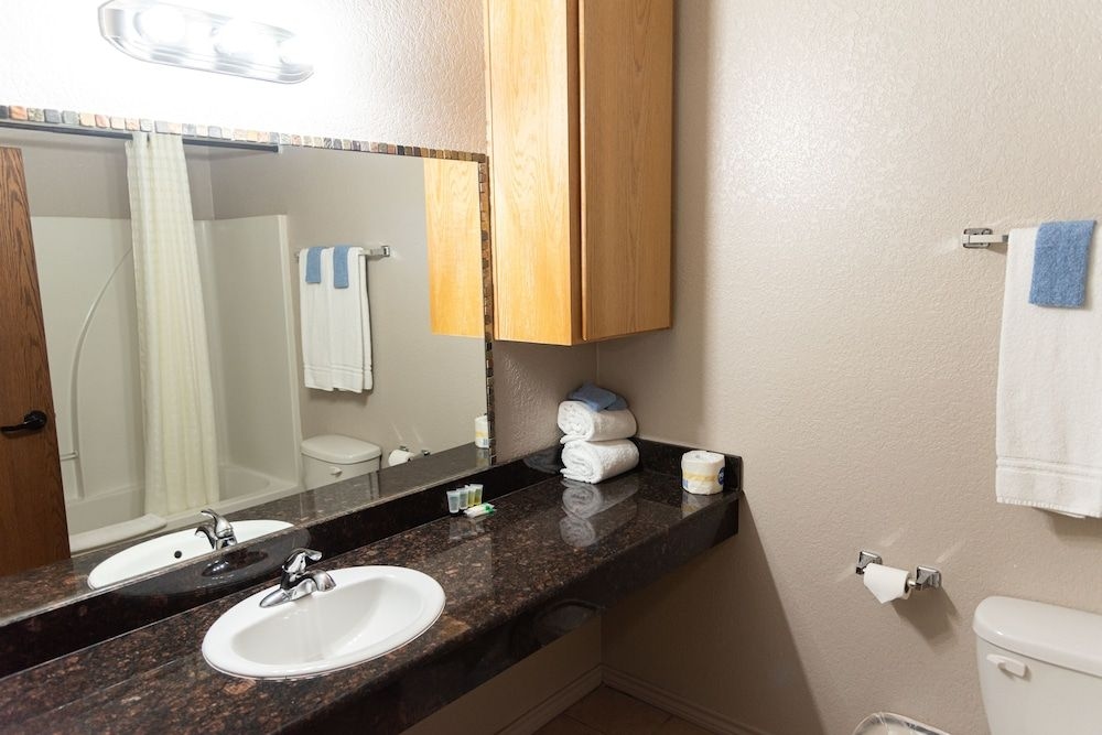 Premium Inn and Suites3