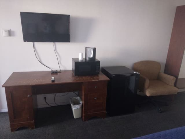 Double Room, 2 Queen Beds (Non-smoking)