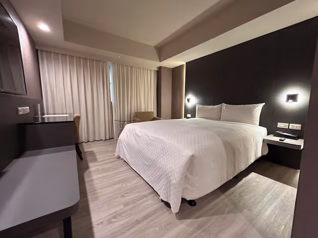 Elegance Room