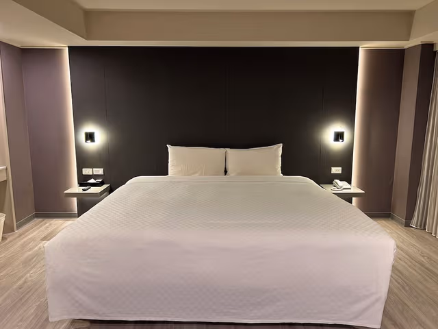 Regent Room